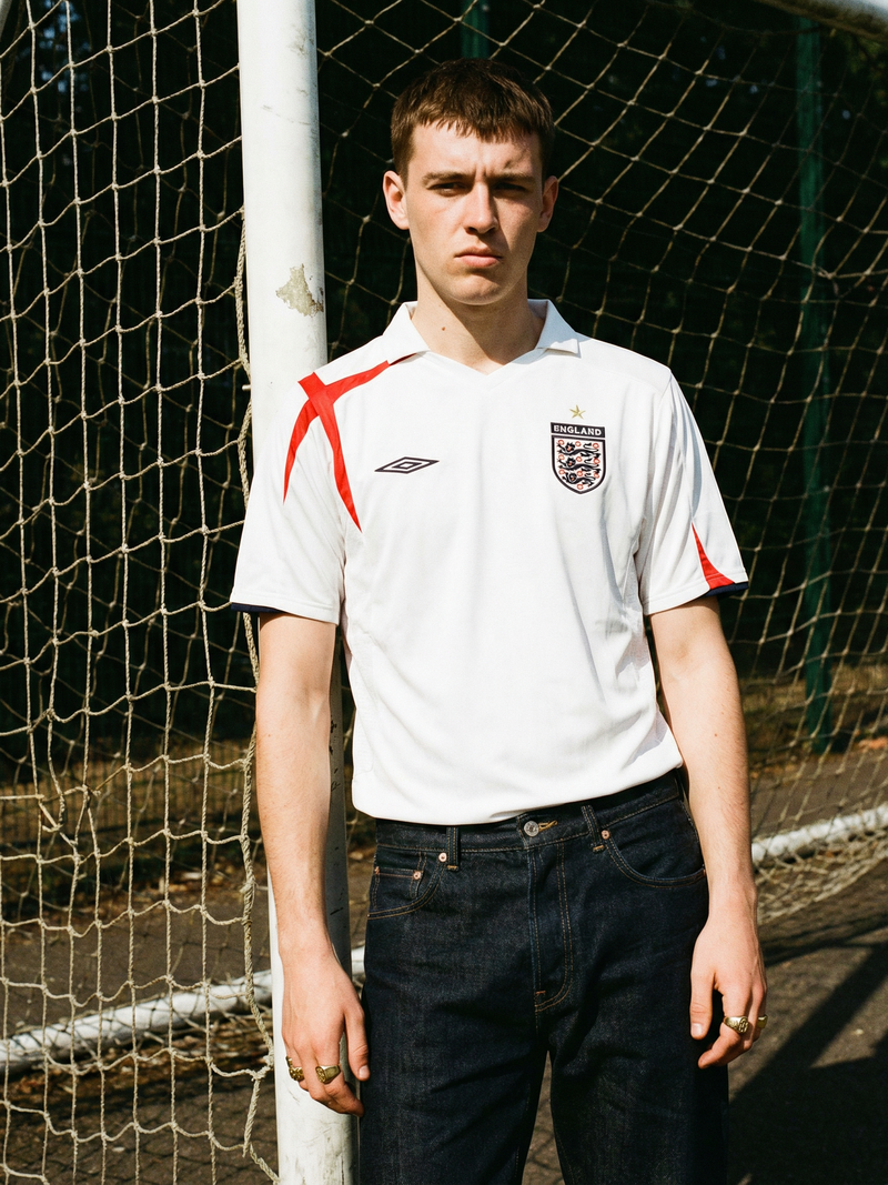 England 2006 Home Retro — The St George's Cross at Germany 06 - Image 1