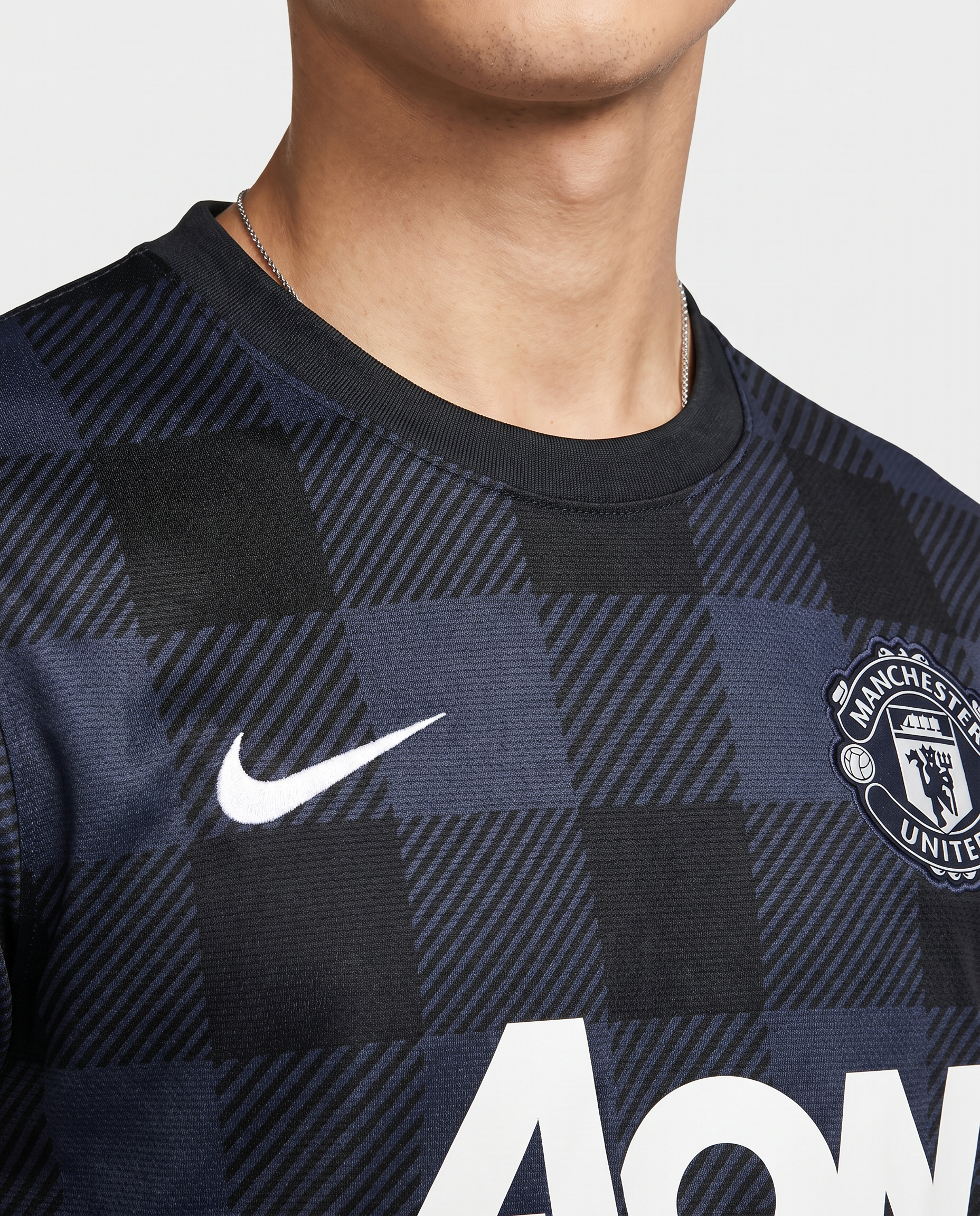 Manchester United Away Shirt 2011/12 Navy - Gallery 2