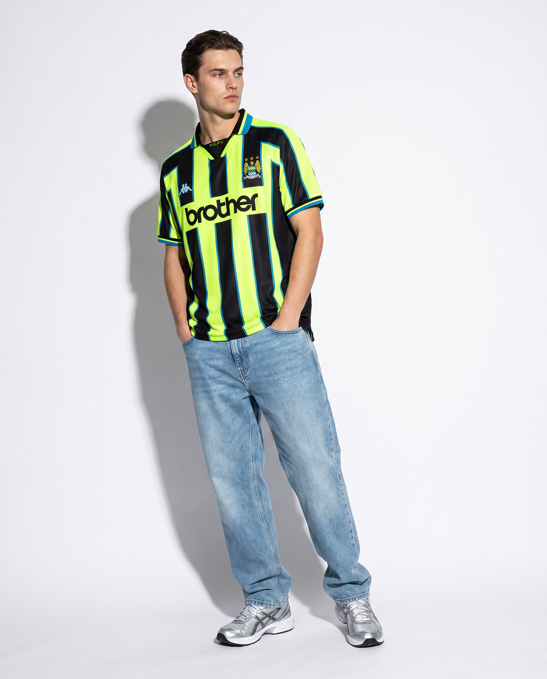 Manchester United Away Shirt 2002/03 - Gallery 3