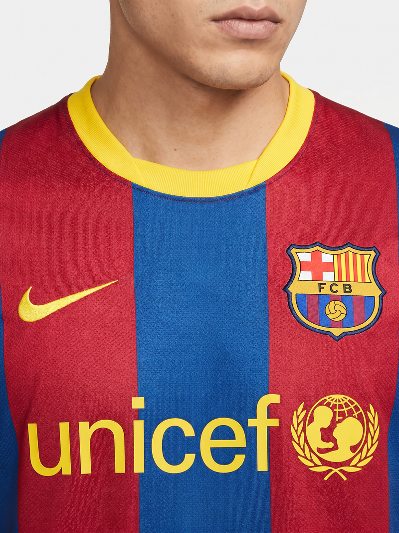 Barcelona 10/11 Home Retro — The Greatest Club Team Ever Assembled - Image 2