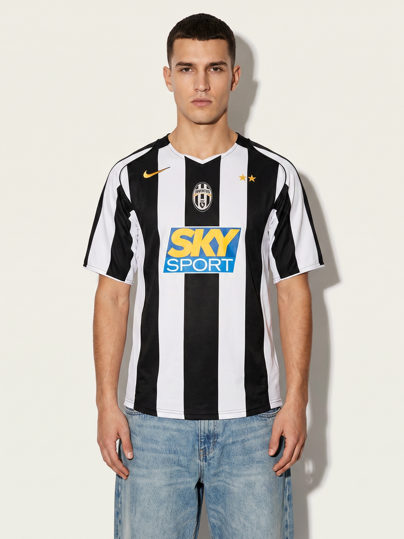 Juventus 04/05 Home Retro — The Bianconeri Stripes - Image 1