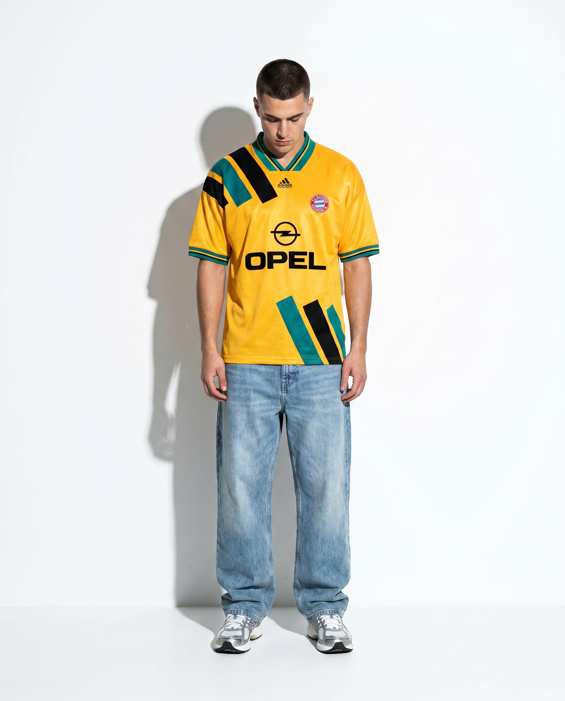 Bayern Munich 93/95 Away Retro — The Bavarian Golden Era - Gallery 2